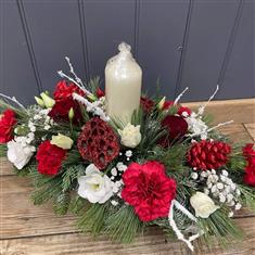 Festive table centre - red