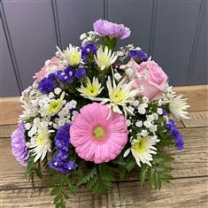 Grave pot - pink &amp; purple posy